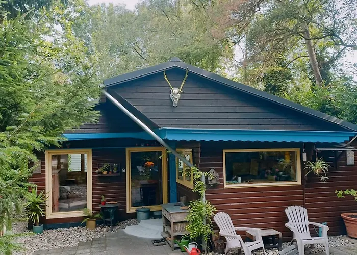 Het Houten Boshuisje